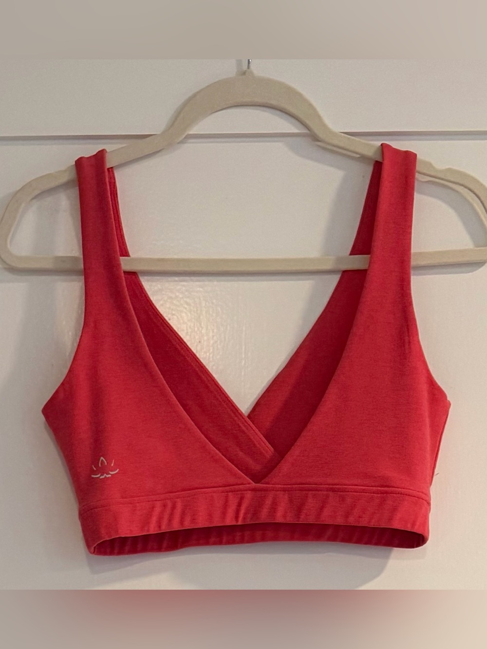 Beyond Yoga Spacedye Crossover Bra in Paradise Coral Heather | Size Medium - Picture 6 of 8